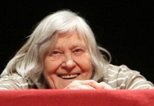 IL WEB IMPAZZISCE PER LE FOTO HOT RUBATE DI MARGHERITA HACK - Lercio