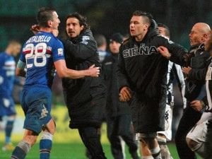 RISSA NEL FINALE DI SIENA-SAMP, DISPERSO IL TELECRONISTA FABRIZIO FAILLA - Lercio