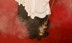 VARESE, ARRESTATO CHIERICHETTO PER ABUSI SU PRETE - Lercio