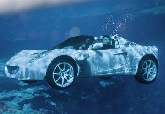 FA BATTUTA SU SCHETTINO E GLI AMICI NON RIDONO: VENTUNENNE SI GETTA IN MARE - Lercio