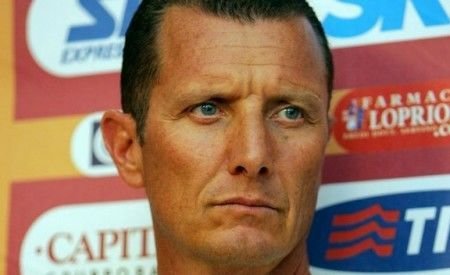 VATICANO: IL PAPA SI DIMETTE, AL SUO POSTO ANDREAZZOLI - Lercio