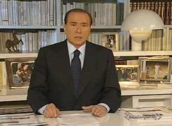 BERLUSCONI CHIEDE ANCORA IL LEGITTIMO IMPEDIMENTO: "SONO MORTO" - Lercio