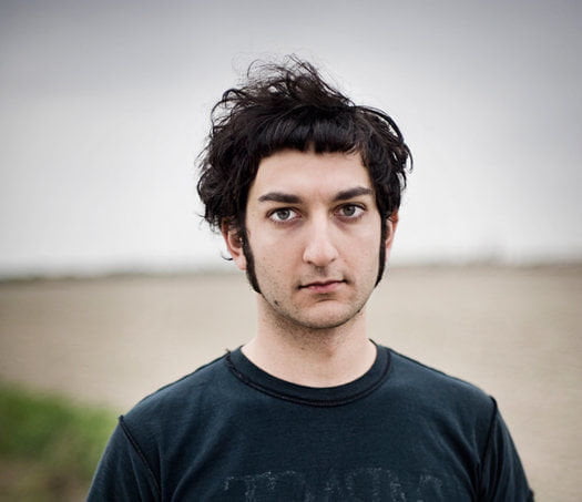 INTERVISTA A VASCO BRONDI: "SCRIVO I MIEI TESTI LANCIANDO UNA MONETA" - Lercio