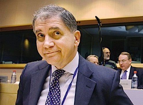 Sbarramento, niente Conclave per Rocco Buttiglione - Lercio