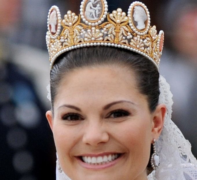 SVEZIA: PRINCIPESSA BACIA FORMICHIERE, TASSO SI TRASFORMA IN SINDACALISTA - Lercio