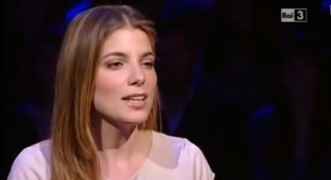 Giulia Innocenzi fa un'analisi politica senza citare il gruppo Bilderberg - Lercio