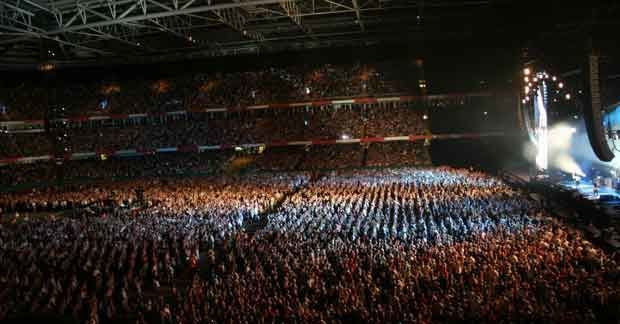 Spunta un concerto in cui non si è vista la bandiera dei Quattro Mori - Lercio