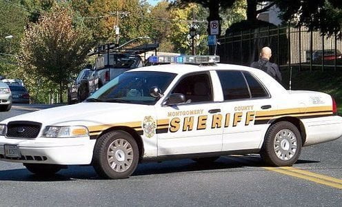 Usa: poliziotto affronta sparatoria a pochi giorni dalla pensione e sopravvive - Lercio