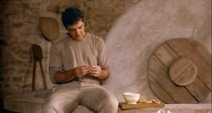 Grave Antonio Banderas: schiacciato da una macina a pietra - Lercio