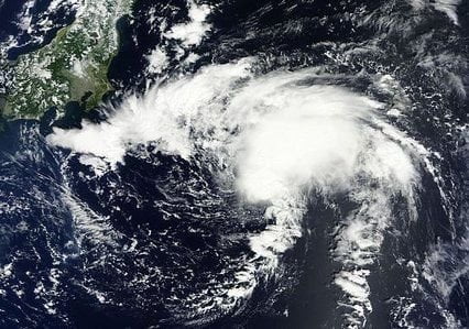 Meteo: arriva Giovanbattista, la perturbazione che sta lì senza fare niente - Lercio