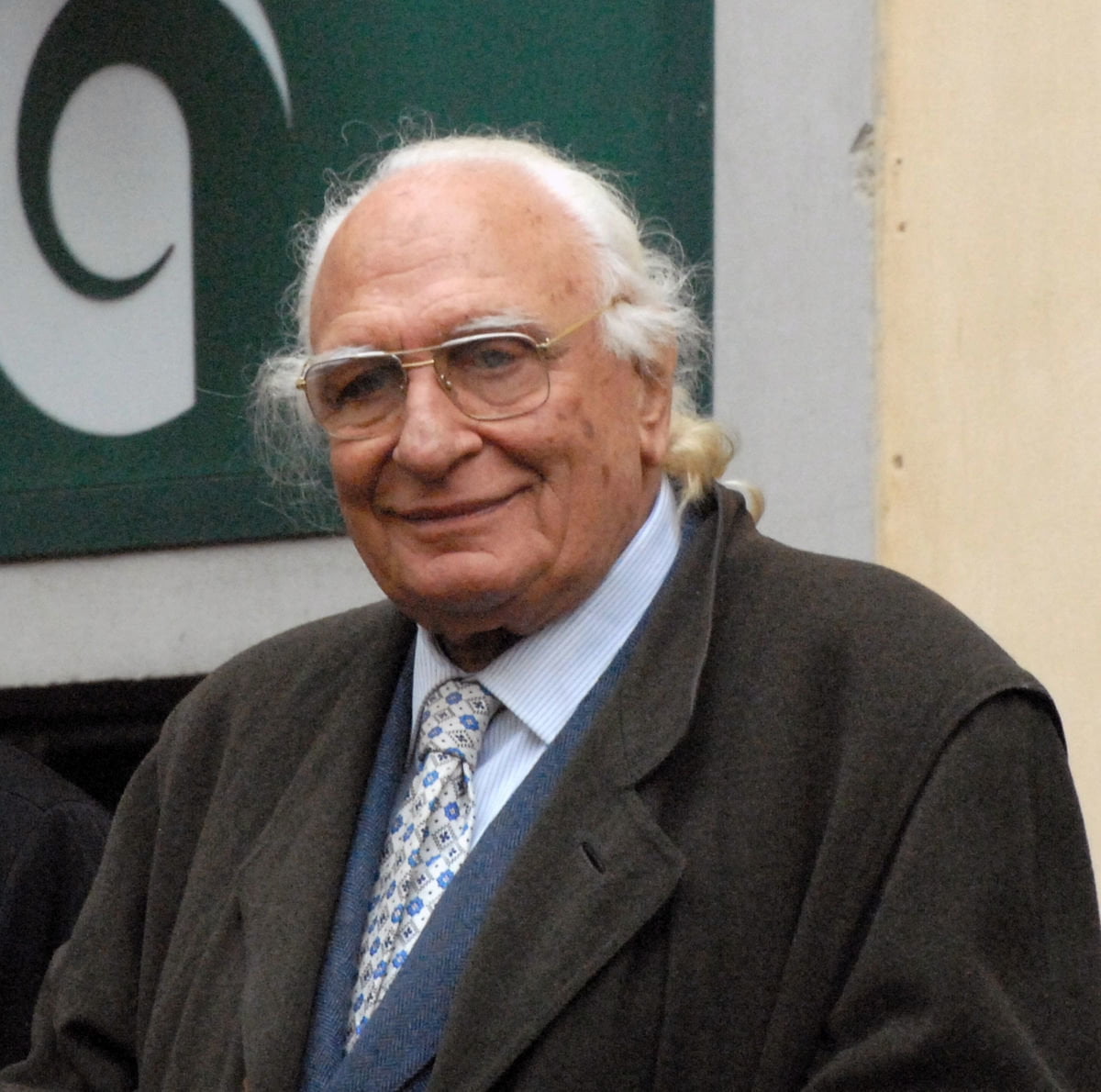 PANNELLA INTERROMPE SCIOPERO DELLA FAME INIZIATO NEL '97 DI CUI SI ERA DIMENTICATO - Lercio