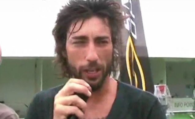 NUOVO RECORD DI BRUMOTTI: PERIPLO DELLA TAZZA DEL CESSO SULLA RUOTA ANTERIORE - Lercio