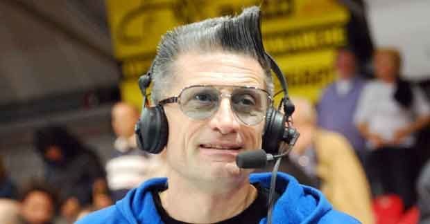 Andrea Lucchetta si è tagliato quel ciuffo da idiota - Lercio