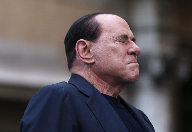 BERLUSCONI PROCLAMA: "SONO INNOCENTE" E RISCHIA L'ESPULSIONE DAL PDL - Lercio