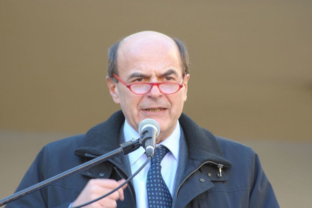 Astronomia, intitolata una meteora a Pierluigi Bersani - Lercio