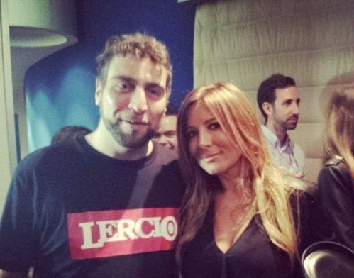 La Lucarelli agli stalker: "Non perdete la speranza, io mi sono innamorata del mio" - Lercio