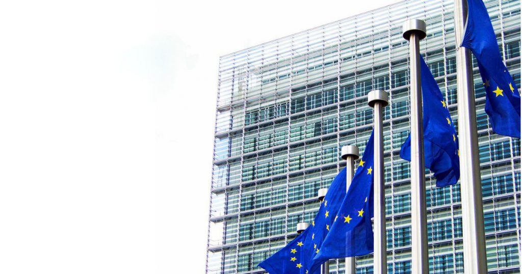 L'UE bacchetta ancora l'Italia, stavolta per pura cattiveria - Lercio