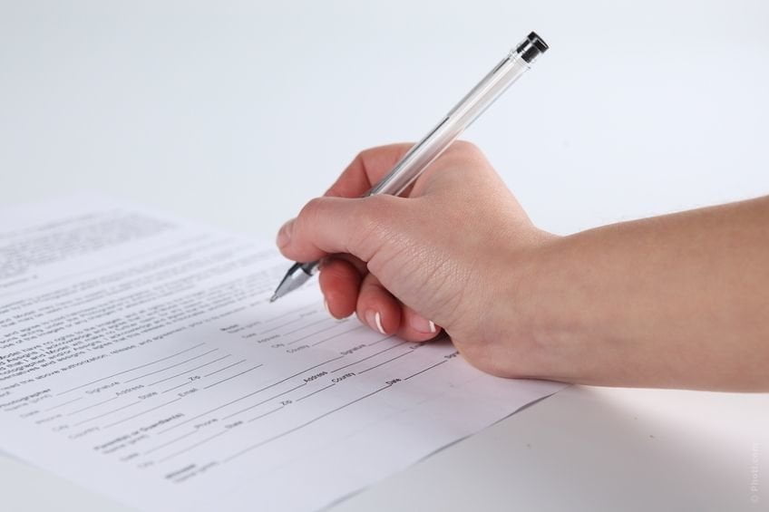 Roma, sarà battuto all'asta il contratto di tre studenti fuori sede - Lercio