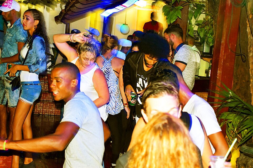 Photo Credits: Yoeztudioz