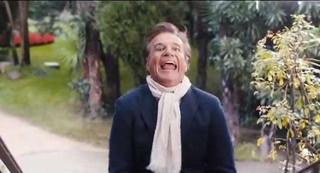 Esce 'Colpi di fortuna': Monicelli tenta secondo suicidio lanciandosi da una nuvola. - Lercio