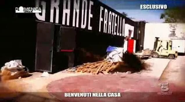 Il governo stanzia 20 milioni per la ricostruzione della casa del Grande Fratello - Lercio
