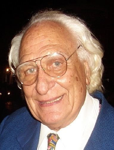 Marco Pannella mangia per cinque giorni di seguito - Lercio