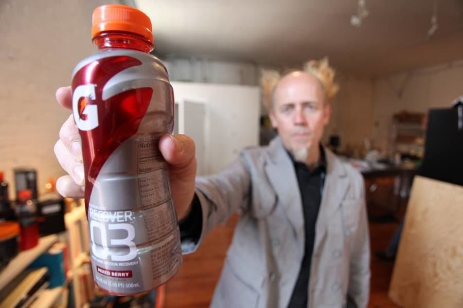 Mischia il metodo Stamina con il metodo Di Bella e ottiene il Gatorade - Lercio
