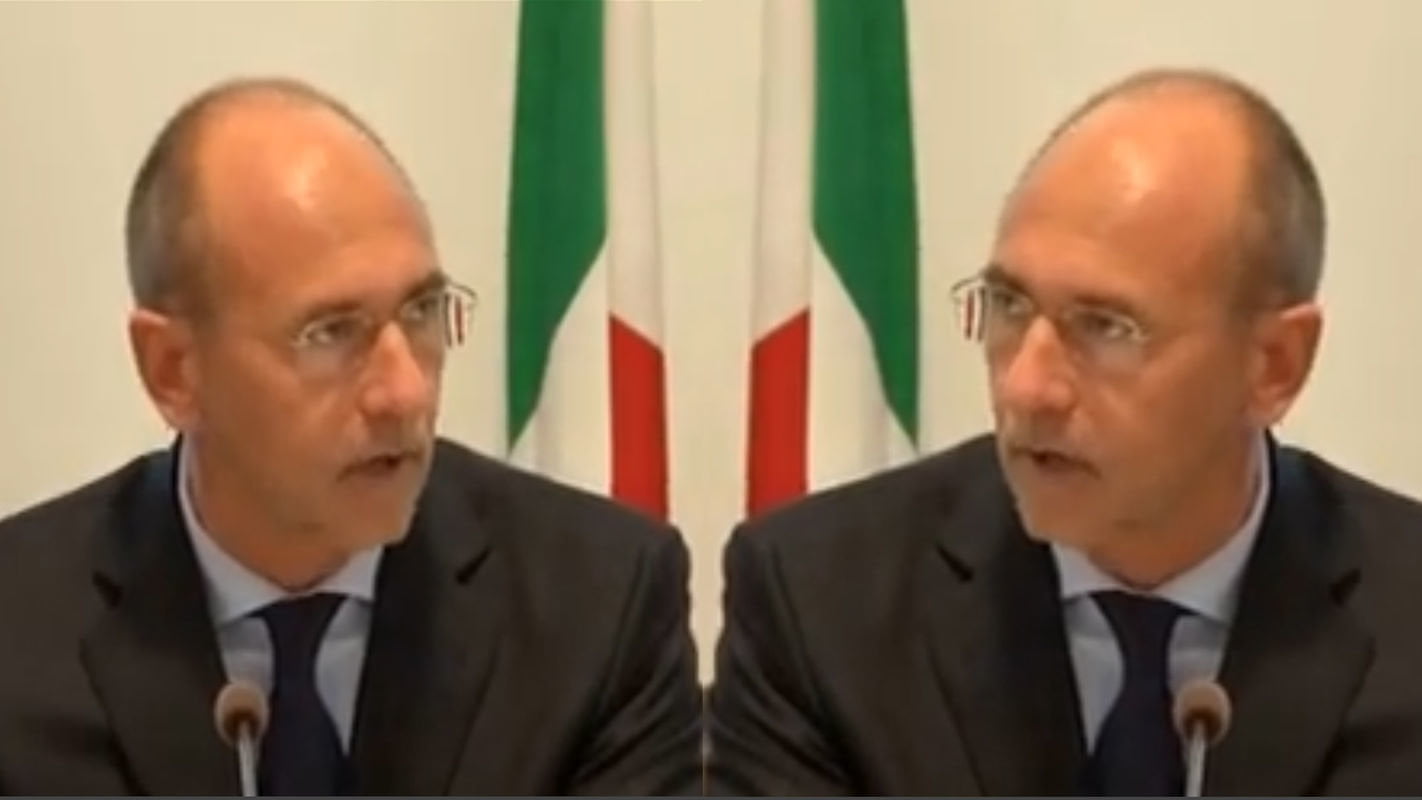 Regionali sarde, si ritira anche Pigliaru. Il Pd sceglie Cappellacci per sfidare Cappellacci - Lercio