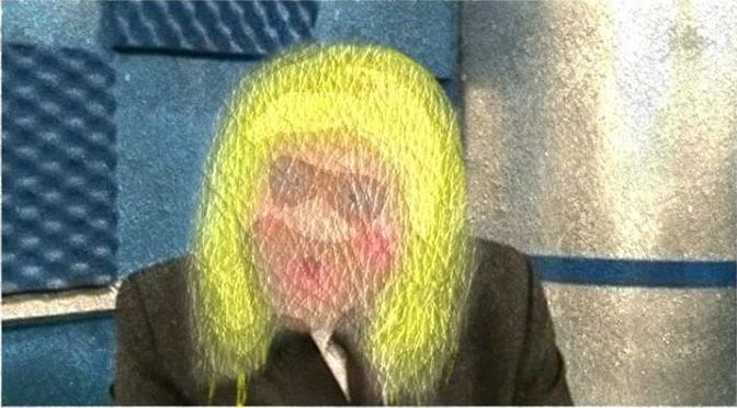 Si traveste da baby-squillo ma lo riconoscono: fallita infiltrazione di Giulio Golia - Lercio