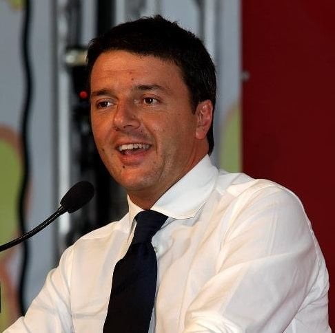 Matteo Renzi confessa: "Mi sono tatuato Silvio all'inguine" - Lercio