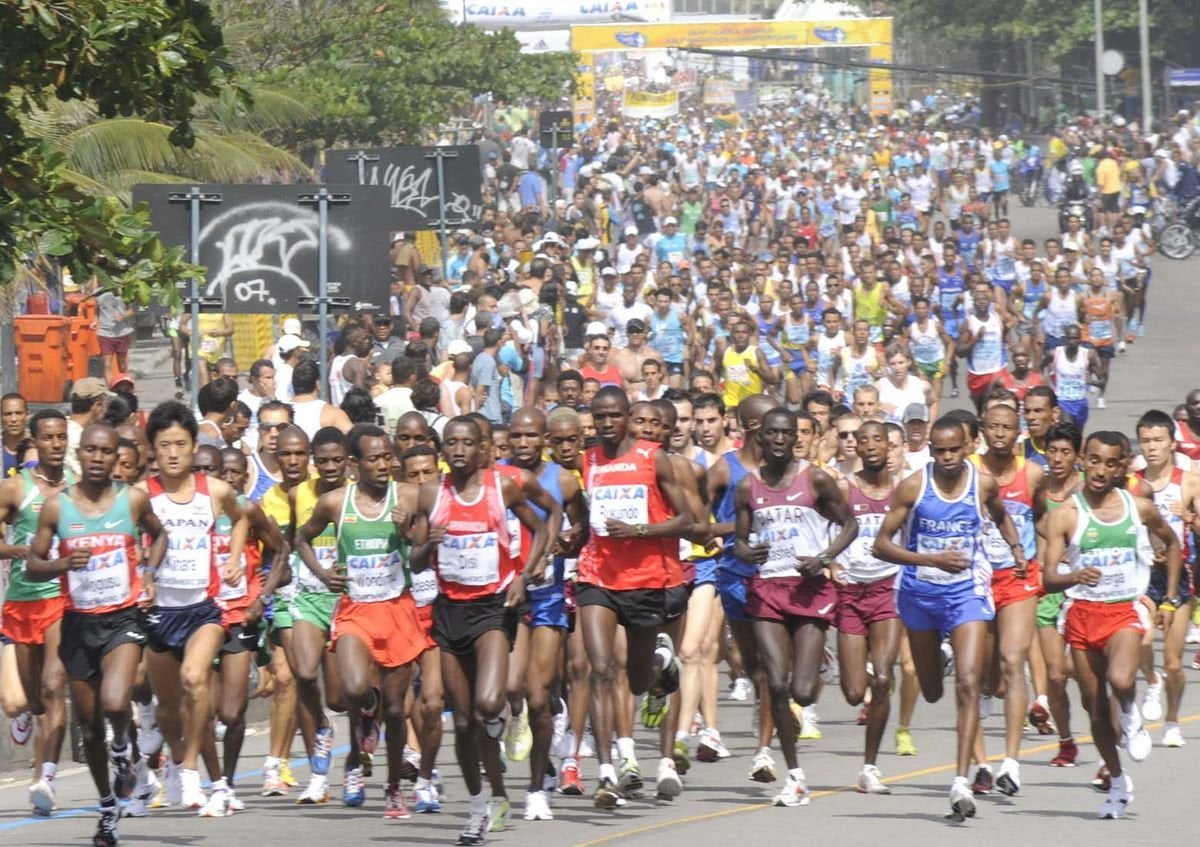 Violenta rissa all'arrivo di una maratona per la pace - Lercio