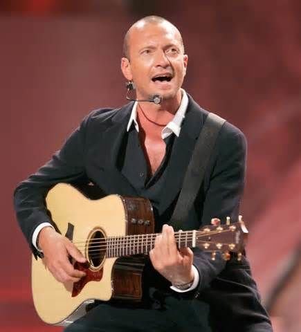 Biagio Antonacci acquista la voce su eBay - Lercio