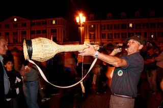 Torna sobrio dalla festa degli alpini: fucilato alla schiena - Lercio