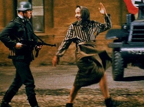 Esce "La vita è troppo bella assai", prequel di Benigni sul genocidio degli indiani d'America - Lercio