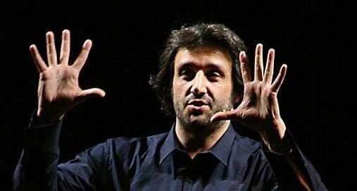 In coma da 14 anni la dignità di Flavio Insinna - Lercio