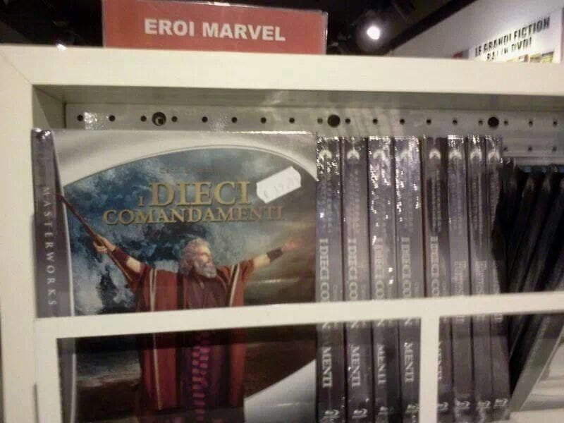 La Marvel acquista i diritti della Bibbia - Lercio