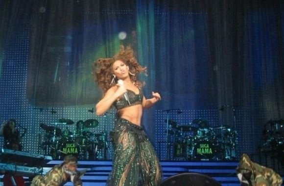 Il coreografo di Beyoncé esce allo scoperto: "Non so ballare, ho solo il Parkinson" - Lercio