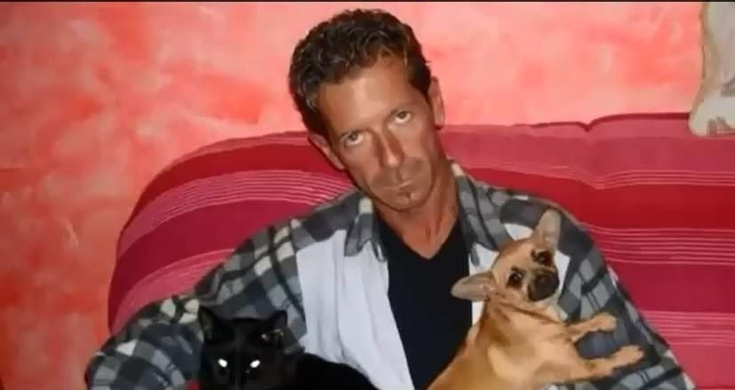 Yara, Bossetti chiede di essere interrogato per farsi puntare una lampada in faccia - Lercio