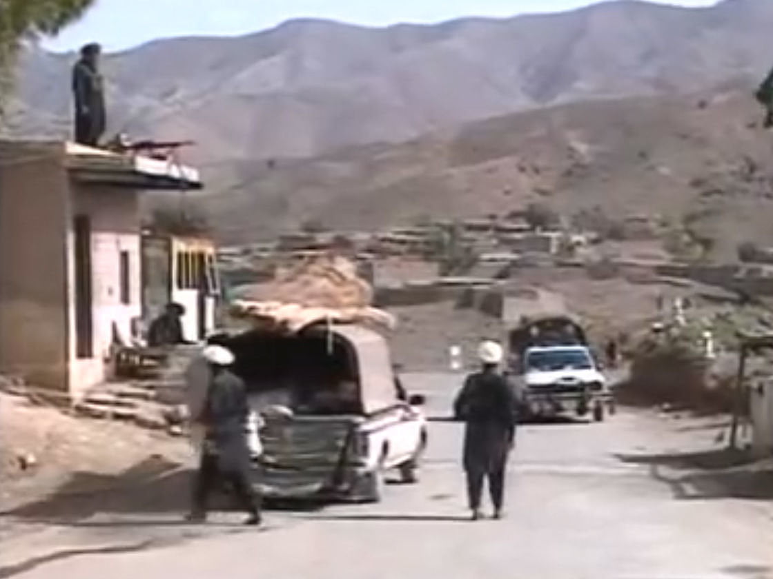 Al Qaeda sfida Isis: "Il loro paradiso fa schifo e le loro vergini sono tutte cesse" - Lercio