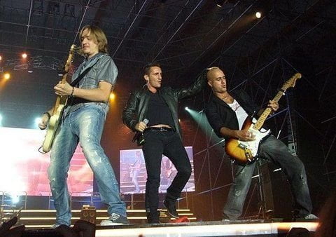 Fa mettere i Modà al ricevimento nuziale, moglie ottiene l'annullamento dalla Sacra Rota - Lercio