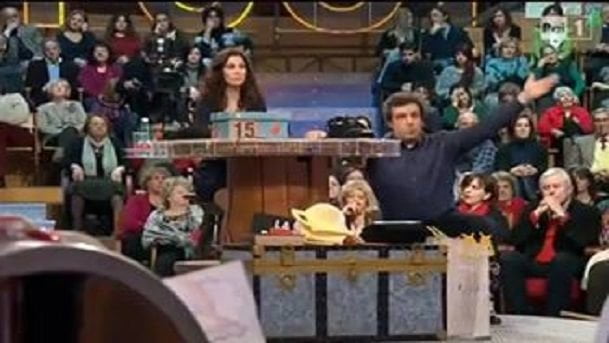 L'Isis pianificava di far trovare una testa mozzata dentro un pacco di Affari Tuoi - Lercio