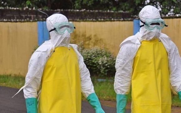 USA. Fingono di curare l'ebola per produrre Metanfetamina - Lercio