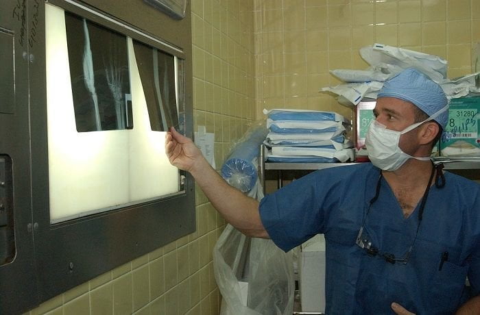 L'università Cattolica apre il corso di laurea in Medicina obiettrice - Lercio