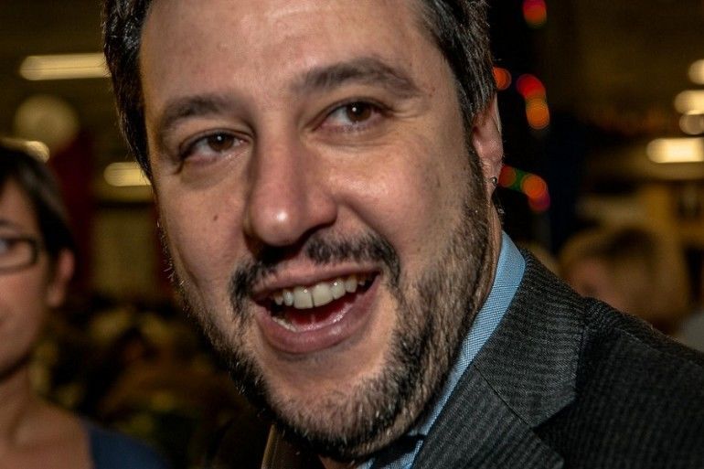 Matteo Salvini inaugura i Giochi Con Frontiere - Lercio