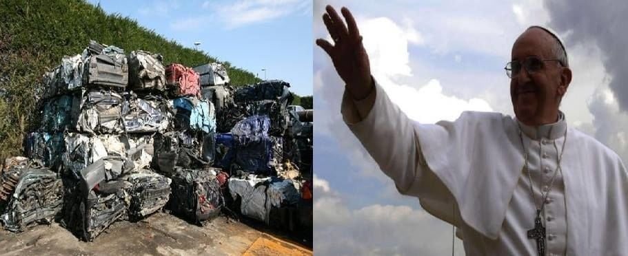 Papa Bergoglio in visita a Cybertron rende omaggio ai Transformers caduti in battaglia - Lercio