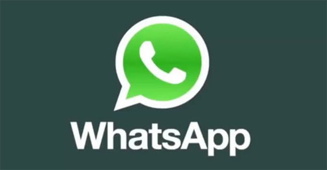 Anzio sotto choc: giovane abbandona tutti i gruppi di WhatsApp e torna a vivere - Lercio