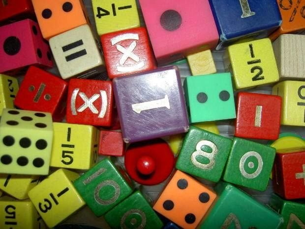 Secondo uno studio, due persone su quattro non sanno semplificare le frazioni - Lercio