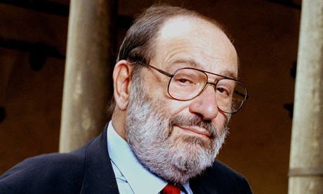 Umberto Eco scopre il sinonimo di "sinonimo" e precipita in un universo parallelo - Lercio