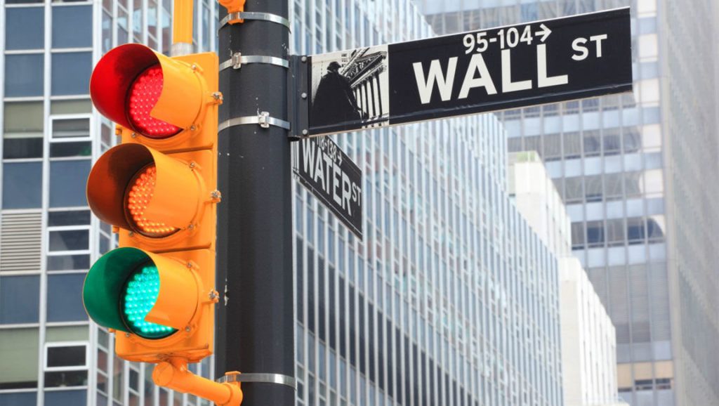 In arrivo l'App che ti dice il colore del semaforo che hai davanti - Lercio