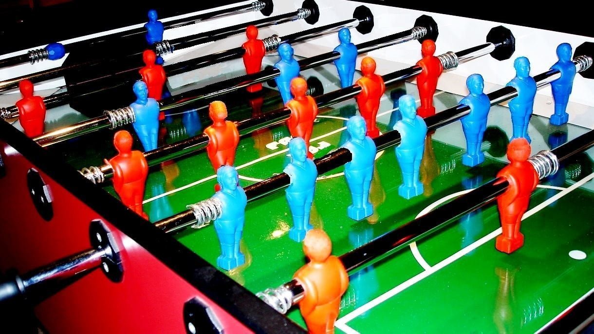 Zdenek Zeman esonerato da allenatore della nazionale italiana di calcio balilla - Lercio